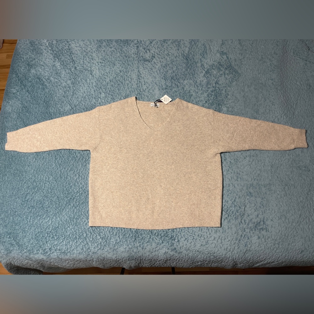 NWT Ava & Viv Womens Sweater 2X 20/22 Soft V-Neck Pullover Long Sleeve Oatmeal
